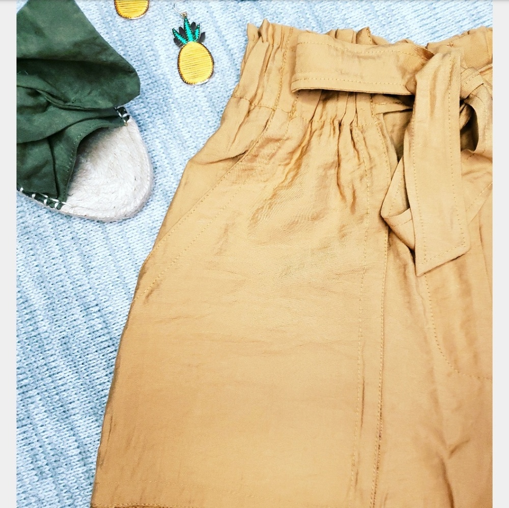 🆕️//The Sante Fe//Gold yellow high waisted shorts - Picture 6 of 8